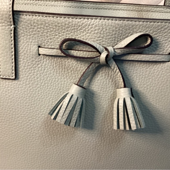 Kate Spade NWT sea foam green pebbled leather tote with bow tie tassel on front - Picture 2 of 15